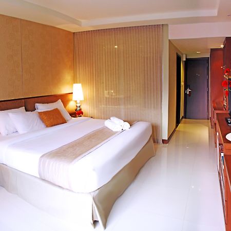 Intimate Hotel Pattaya - Sha Extra Plus Екстер'єр фото