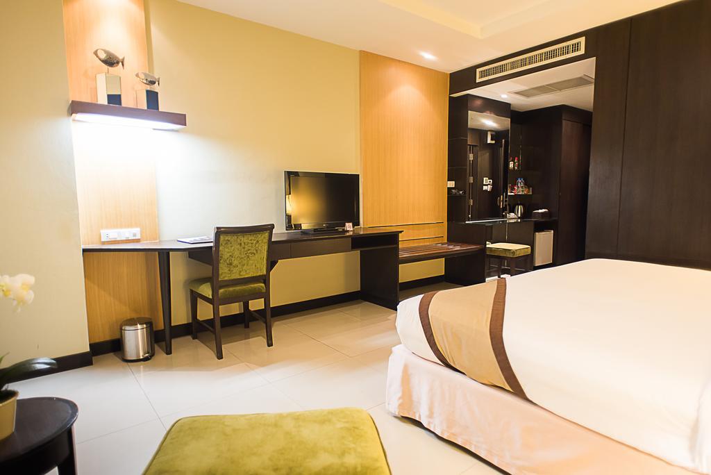 Intimate Hotel Pattaya - Sha Extra Plus Екстер'єр фото